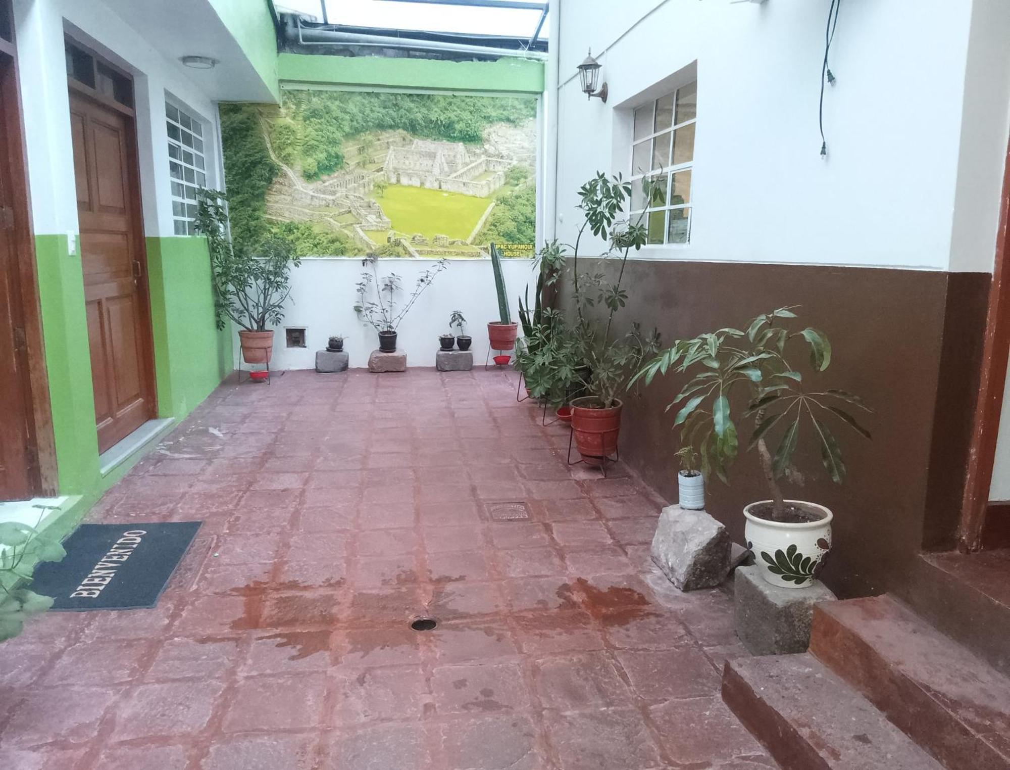 Hostel Tupac Yupanqui House Cuzco Zewnętrze zdjęcie